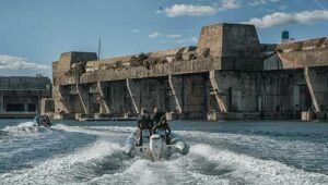 base-sous-marine_miniature